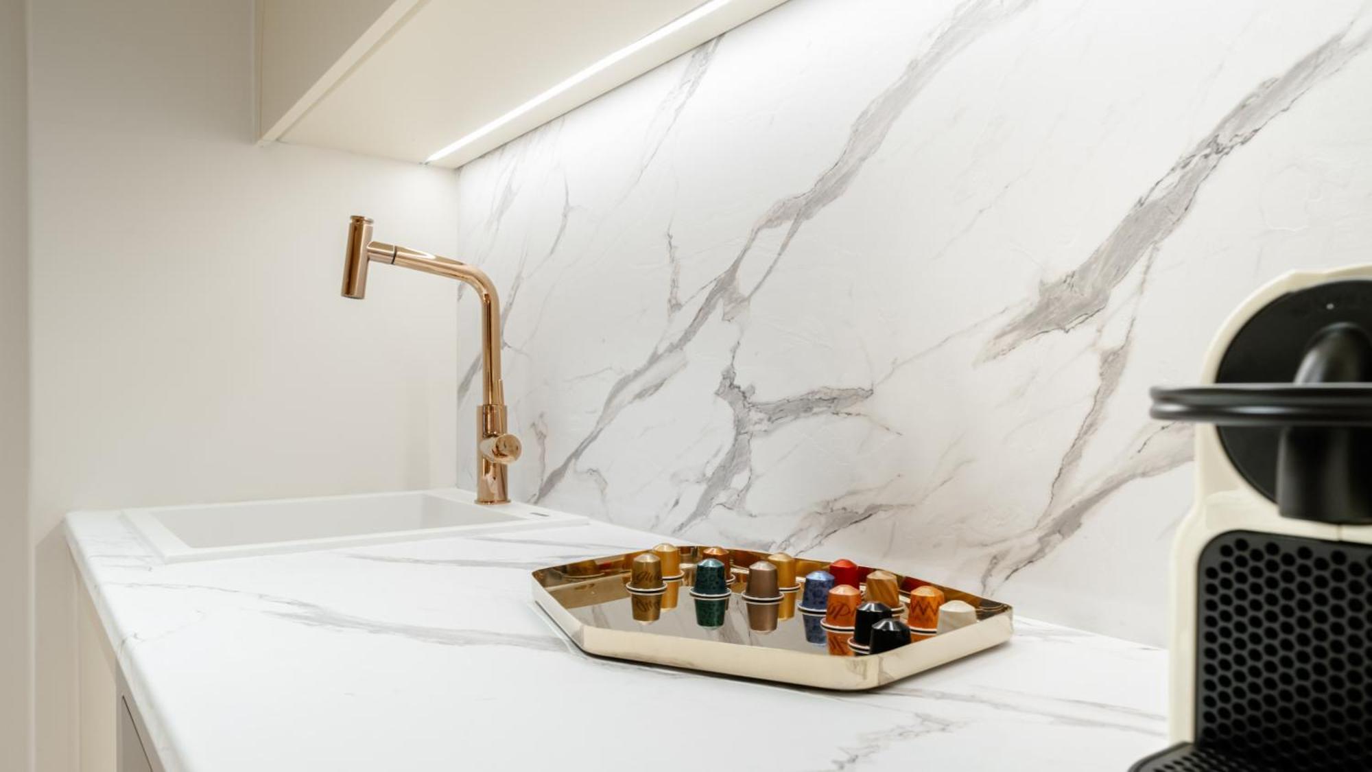 Dion Luxury Suites Athens Luaran gambar